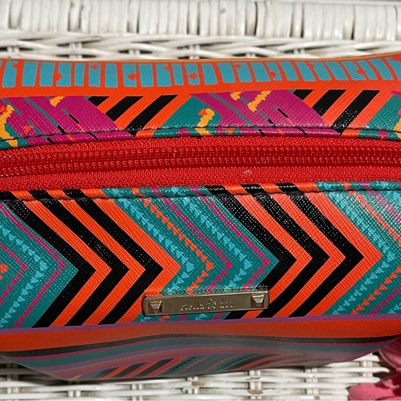 Stella and Dot cosmetics bag - Picture 2 of 5
